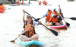 Năng lượng mới từ những mái chèo SUP trên sông Hậu