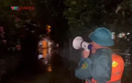 Khánh Hòa: Nước lũ dâng nhanh trong đêm, khẩn trương sơ tán dân