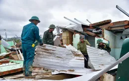 Quân khu 7 hỗ trợ người dân Lâm Đồng khắc phục hậu quả sau lũ