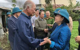 Chủ tịch Ủy ban Trung ương MTTQ Việt Nam: Không để người dân thiếu đói, khẩn trương khắc phục môi trường sau lũ
