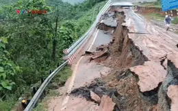 Khánh Vĩnh: Xuất hiện điểm sạt lở sâu 5m trên đèo Khánh Lê