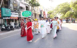 Gần 1000 người diễu hành tôn vinh áo dài Việt nhân ngày di sản