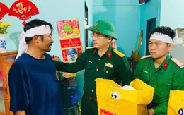 Quân khu 5 thăm, động viên gia đình chiến sĩ mất người thân do sạt lở ở Đắk Lắk