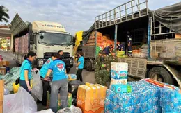 Hỏa tốc thông quan hàng viện trợ khẩn cấp tới vùng lũ