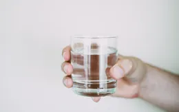 Trời lạnh: Đừng để cơ thể "khát" mà không biết