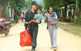 Công an TP Hồ Chí Minh triển khai nhiều hoạt động hỗ trợ các địa phương khắc phục bão lũ