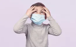 Infographic: Những sai lầm khiến trẻ dễ viêm phổi