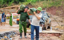 Quyên góp ủng hộ mùa bão lũ: Làm sao minh bạch và hiệu quả?