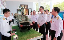 Vùng 3 Hải quân: Làm điểm tựa cho ngư dân, hỗ trợ các tỉnh Nam Trung Bộ sau mưa lũ