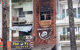 Phó Giám đốc Công an TP Hồ Chí Minh kiểm tra hiện trường vụ cháy quán ăn khiến 4 người tử vong