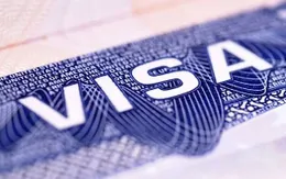 Tin quảng cáo “bao đậu visa” trên mạng, nam thanh niên mất gần 600 triệu đồng