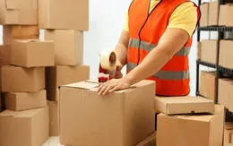 Chuyển phát nhanh Trung Quốc tăng trưởng kỷ lục