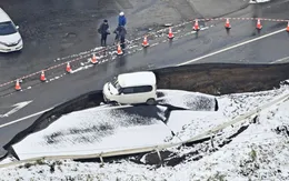 Hàng chục người bị thương sau trận động đất 7,6 độ tại Nhật Bản