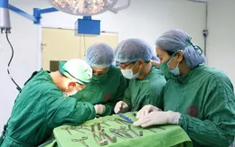 Hiếm gặp: Bé 10 tuổi nhập viện với khối u tuyến giáp chèn ép cổ