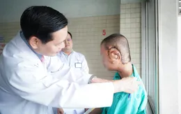 Cắt bỏ thành công u sợi thần kinh gây biến dạng nặng vùng mặt