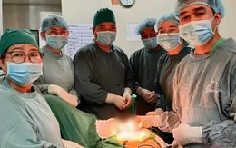 Ca bệnh hiếm: Phẫu thuật nội soi đồng thời u GIST ruột non và ung thư đại tràng