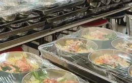 Điều tra vụ nghi ngờ ngộ độc thực phẩm tại Vĩnh Long