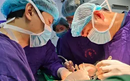 Ung thư dạ dày và đại tràng nguyên phát hiếm gặp