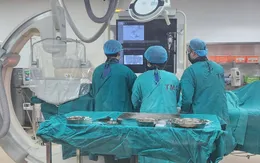 Nút mạch gan cấp cứu cứu sống bệnh nhân vỡ gan độ IV