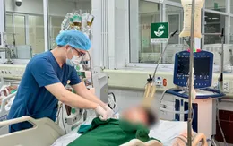 Xuất huyết tiêu hóa nguy kịch sau nhiều ngày uống rượu dịp Tết