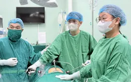 Bảo tồn buồng trứng cho bệnh nhân 15 tuổi có u nang nhầy kích thước lớn