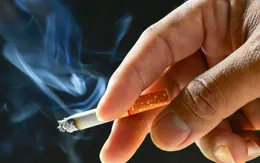 Cảnh báo nhồi máu cơ tim ở người hút thuốc lá lâu năm