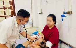 Trẻ viêm phổi nặng do RSV, bác sĩ cảnh báo không chủ quan với triệu chứng nhẹ