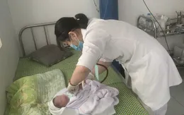 Kịp cứu mẹ con trong ca sinh non trên đường
