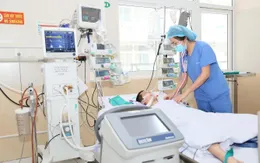 Hồi sức thành công bé trai đuối nước ngừng thở ngừng tim