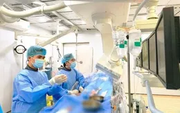 Cứu sống bệnh nhân tắc cùng lúc 2 mạch vành