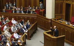 Quốc hội Ukraine thông qua luật trừng phạt Nga