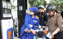 Thuế xăng giảm còn 18% 