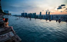 Hút mắt những hồ bơi "chơi vơi" nhất thế giới