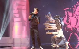 Đàm Vĩnh Hưng trong vòng vây fan lão thành