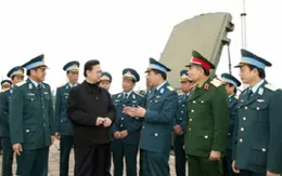 Thủ tướng Nguyễn Tấn Dũng thăm Đoàn Tên lửa phòng không 64 