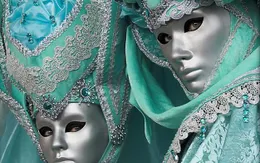 Tưng bừng Lễ hội hóa trang thành Venice