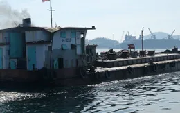 Bắt giữ tàu vận chuyển 18.000 lít dầu không nguồn gốc 