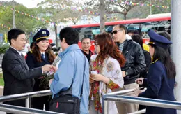 Vịnh Hạ Long đón trên 3.000 du khách