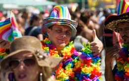 Những lưu ý với việc mua đồ lưu niệm khi du lịch