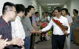 TGĐ Trần Bình Minh chúc mừng TTSX các chương trình Thể thao nhân dịp 21/6