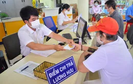 Bộ Nội vụ nói gì về kiến nghị điều chỉnh lương hưu cho người nghỉ hưu sớm?