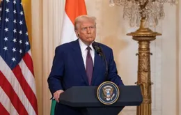 Ông Trump đề xuất áp thuế 50% với EU, 25% với Apple