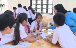 150 giờ dạy thêm được trả lương tính theo giờ hành chính hay tiết dạy?