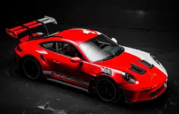 Porsche đấu giá một chiếc 911 GT3 RS trang trí biểu tượng lá phong tại Canada