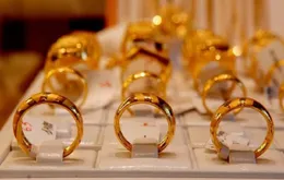 Giá vàng ngày 9/7: Chạm ngưỡng 121 triệu đồng/lượng