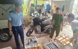 Thanh Hóa: Phát hiện, tiêu hủy hơn 1 tấn thực phẩm không rõ nguồn gốc
