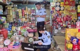 Hà Nội thu giữ hàng nghìn bánh trung thu, đồ chơi không rõ nguồn gốc
