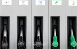 Giá dầu thế giới tiếp tục giảm do đồn đoán OPEC+ sắp tăng sản lượng