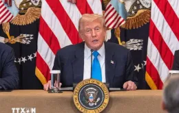 Tổng thống Mỹ: Người dân đang gánh chịu một phần chi phí thuế quan