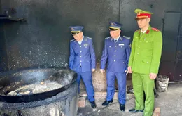 Phát hiện, xử lý cơ sở sản xuất, kinh doanh mỡ bẩn tại Hà Tĩnh